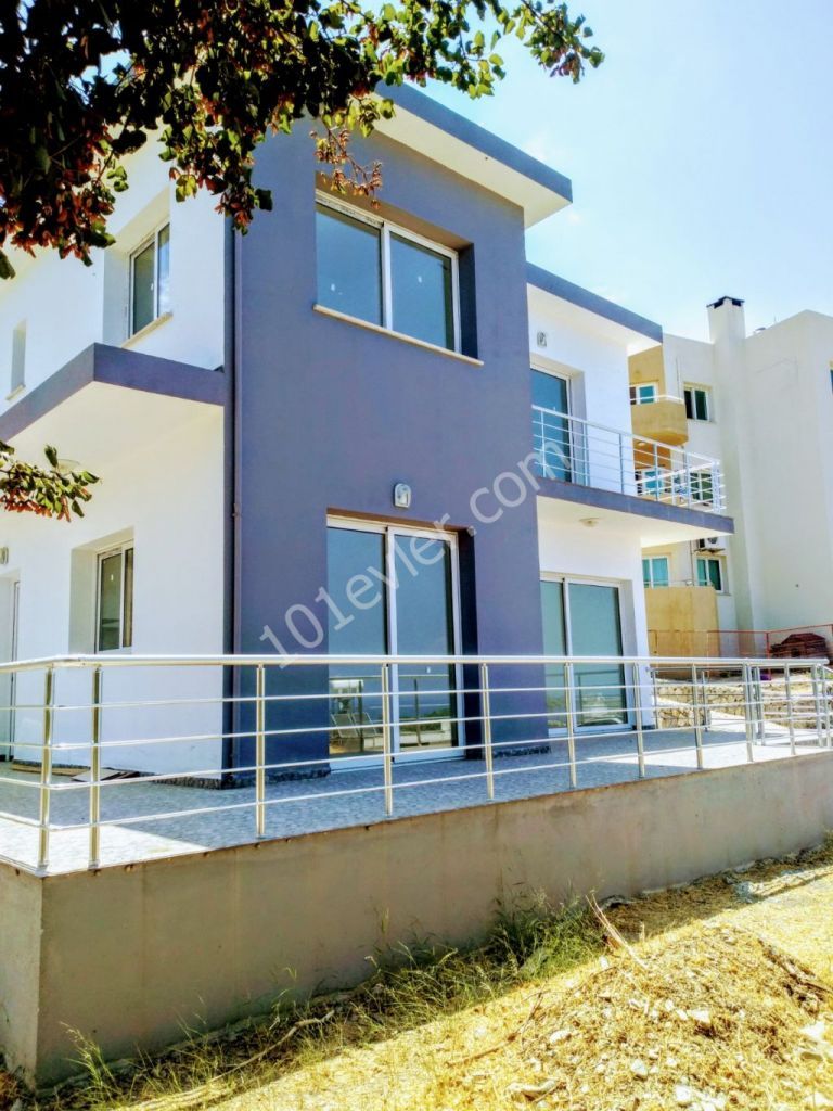 Lapta'da 3+1villa Satılık +90 533 841 76 78