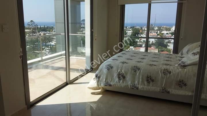 Girne Merkez'de Penthouse Satılık +90 533 841 76 78 