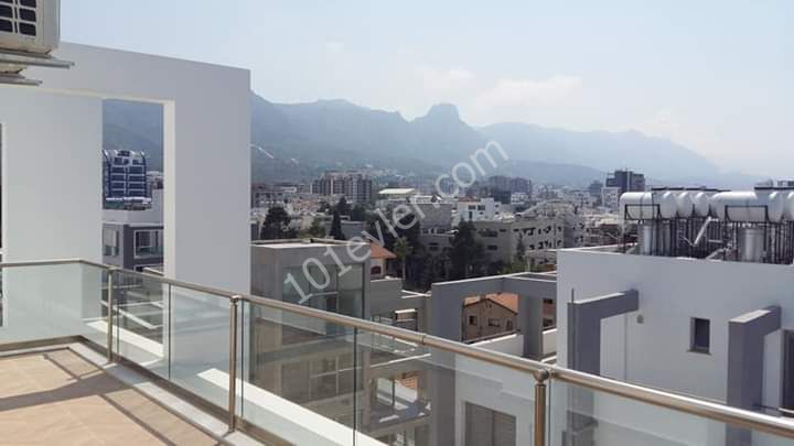 Penthouse Kaufen in Girne Merkez, Kyrenia