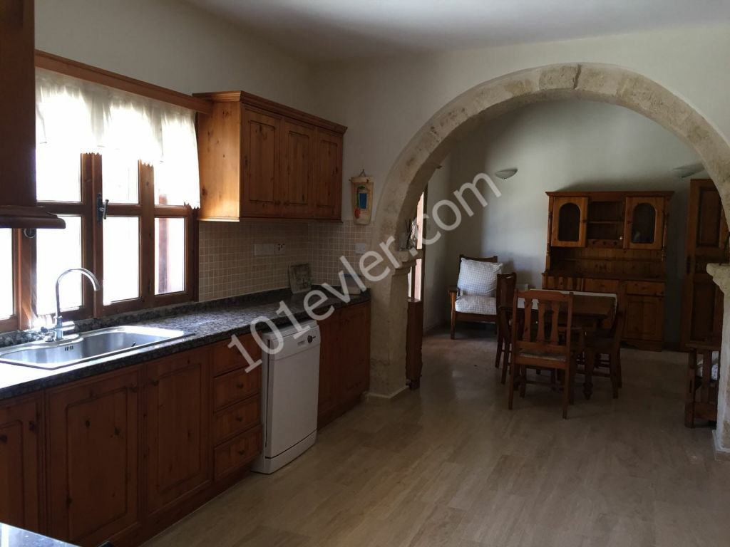 Karşıyaka  3+1 Villa Satılık +90 533 841 76 78 