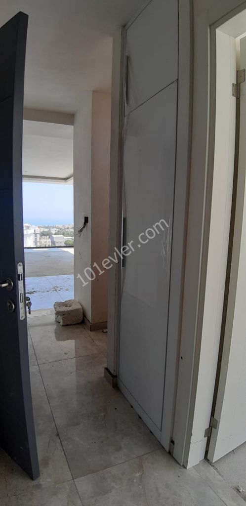 Girne Merkez'de 2+1 Penthouse Satılık 