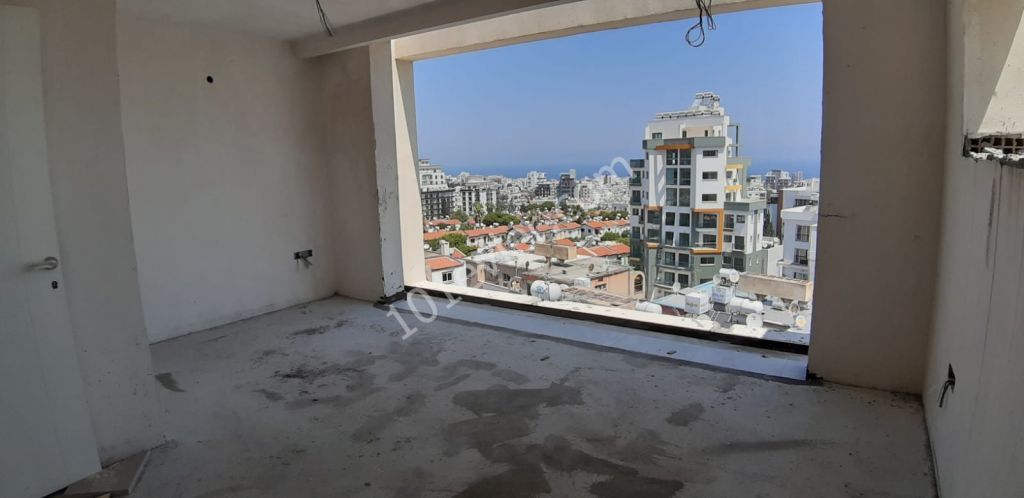 Girne Merkez'de 2+1 Penthouse Satılık 