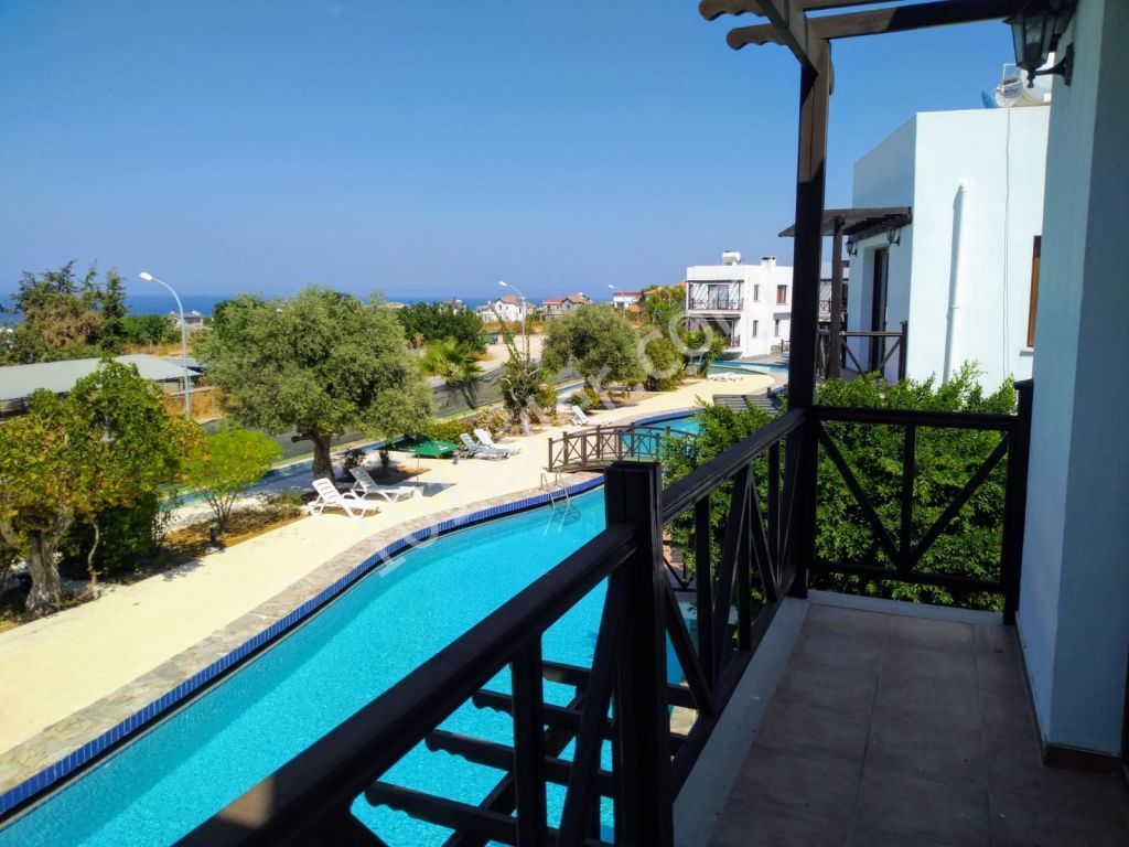 Girne'de Yeşiltepe 3+1 Eşyalı villa  satılık  +90 533 841 76 78