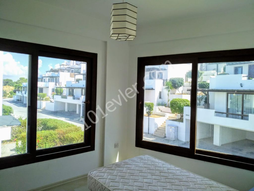 Girne'de Yeşiltepe 3+1 Eşyalı villa  satılık  +90 533 841 76 78