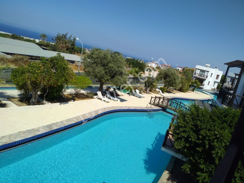 Girne'de Yeşiltepe 3+1 Eşyalı villa  satılık  +90 533 841 76 78