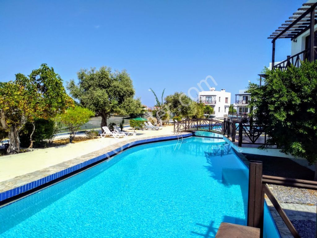 Girne'de Yeşiltepe 3+1 Eşyalı villa  satılık  +90 533 841 76 78