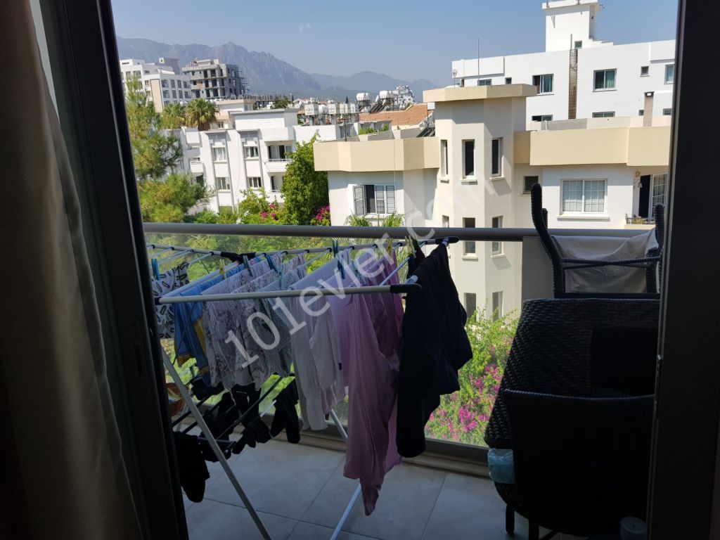 Girne Merkez'de 2+1 satılık daire +90 533 841 76 78