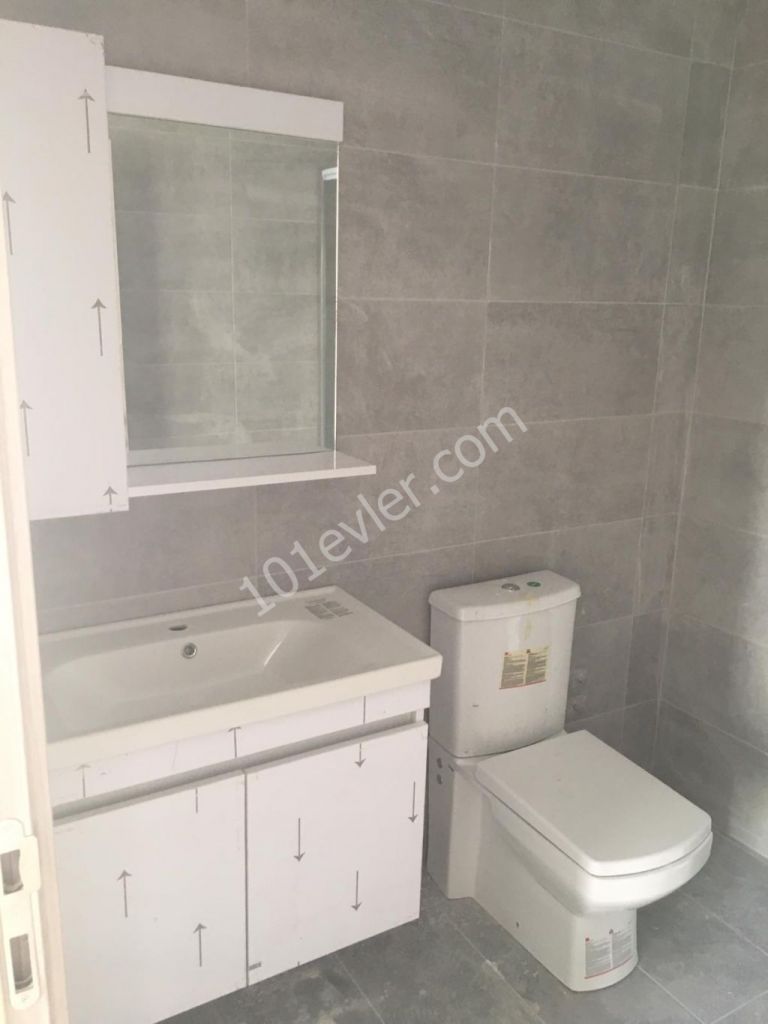 FRO SALE 2 BEDROOMS APARTMENT IN KYRENIA