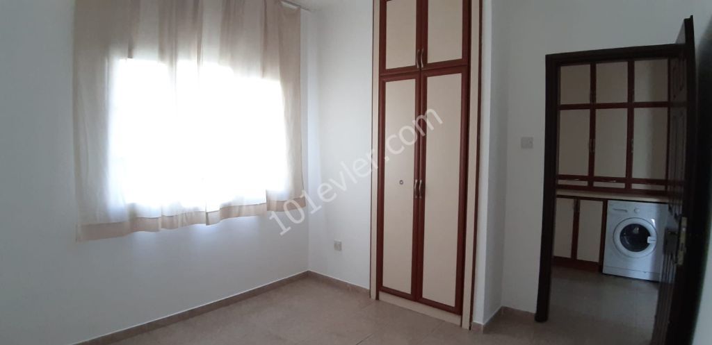 3 bedroom unfurnished apartment for rent in Kyrenia Center