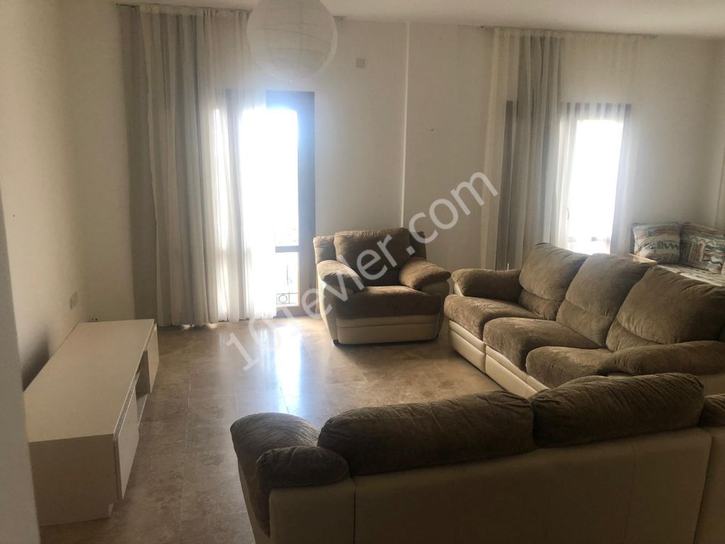 3 bedroom Apartment for rent in Yeşıltepe / Kyrenia