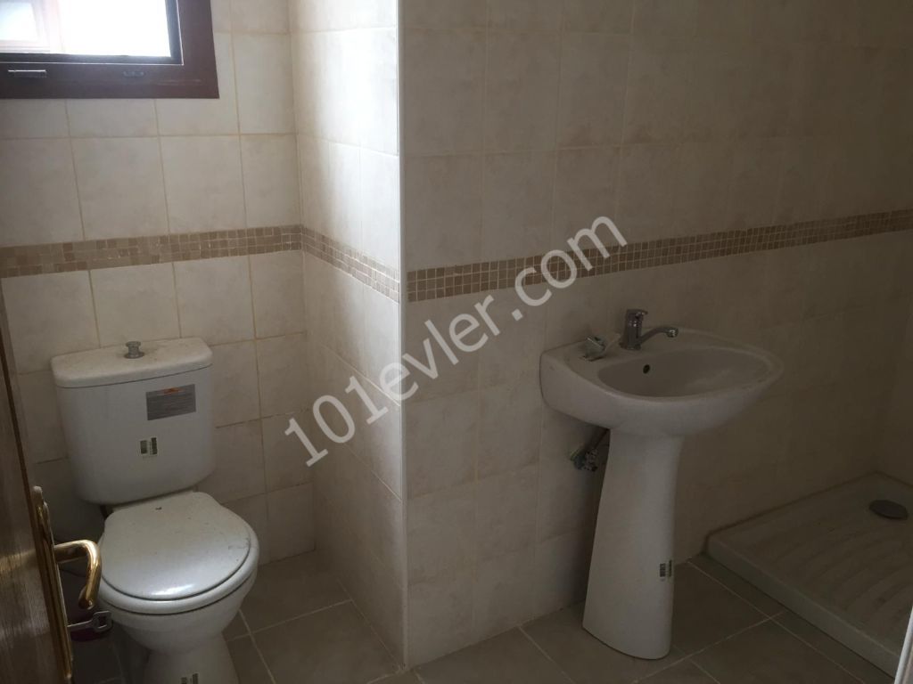 2 bedroom Apartment for sale in Yeşıltepe / Kyrenia