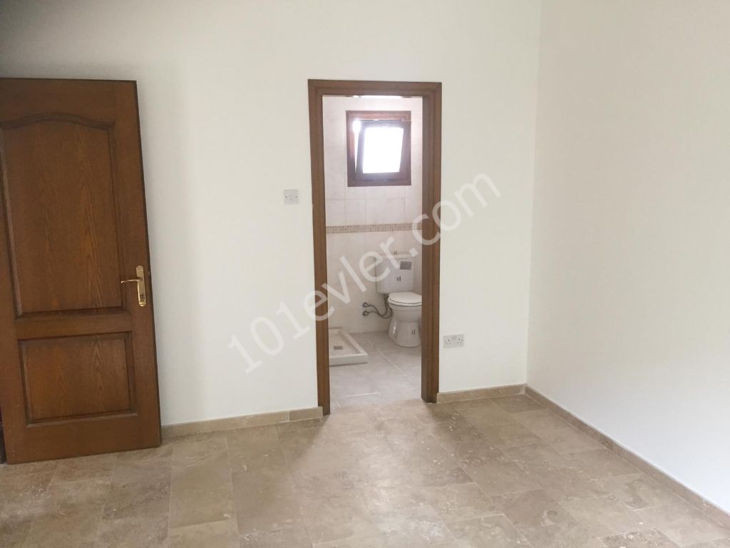 2 bedroom Apartment for sale in Yeşıltepe / Kyrenia