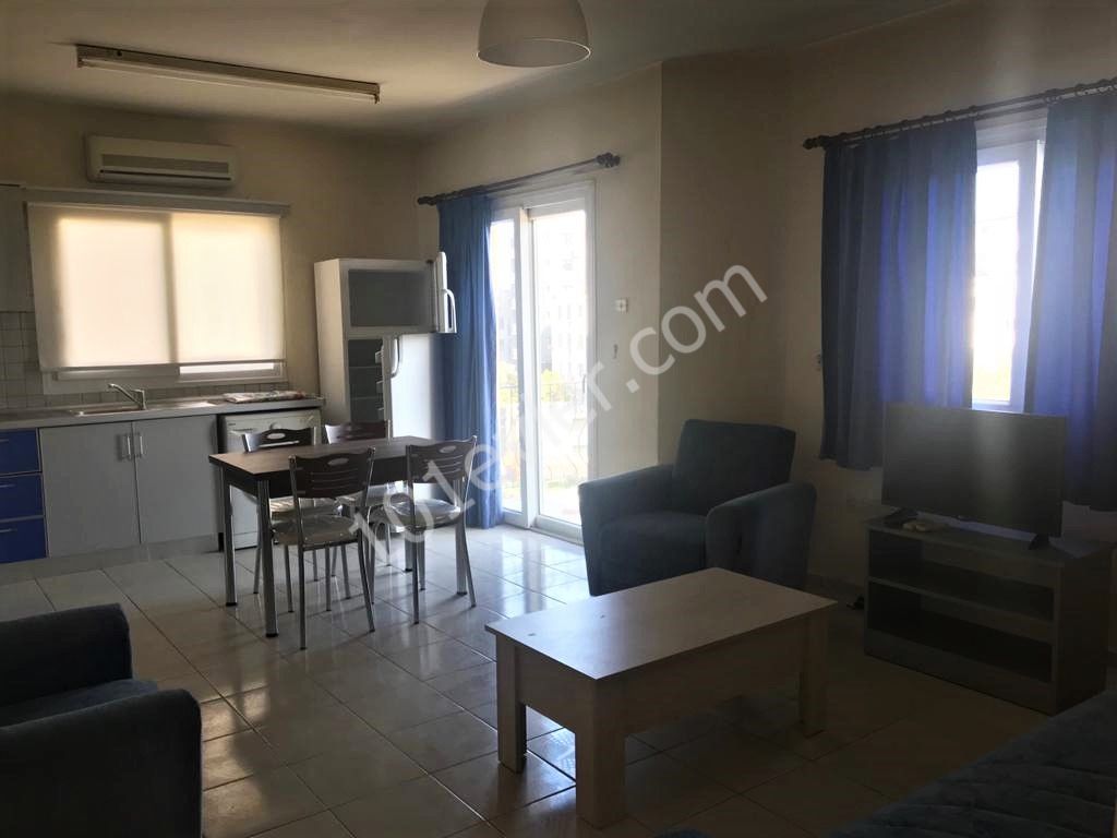 Girne Merkez'de Jasmine Court karşısında 2+1 Daire Kiralık