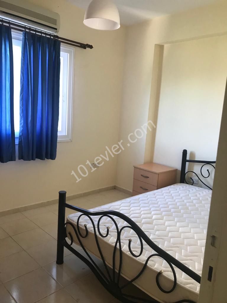 Girne Merkez'de Jasmine Court karşısında 2+1 Daire Kiralık