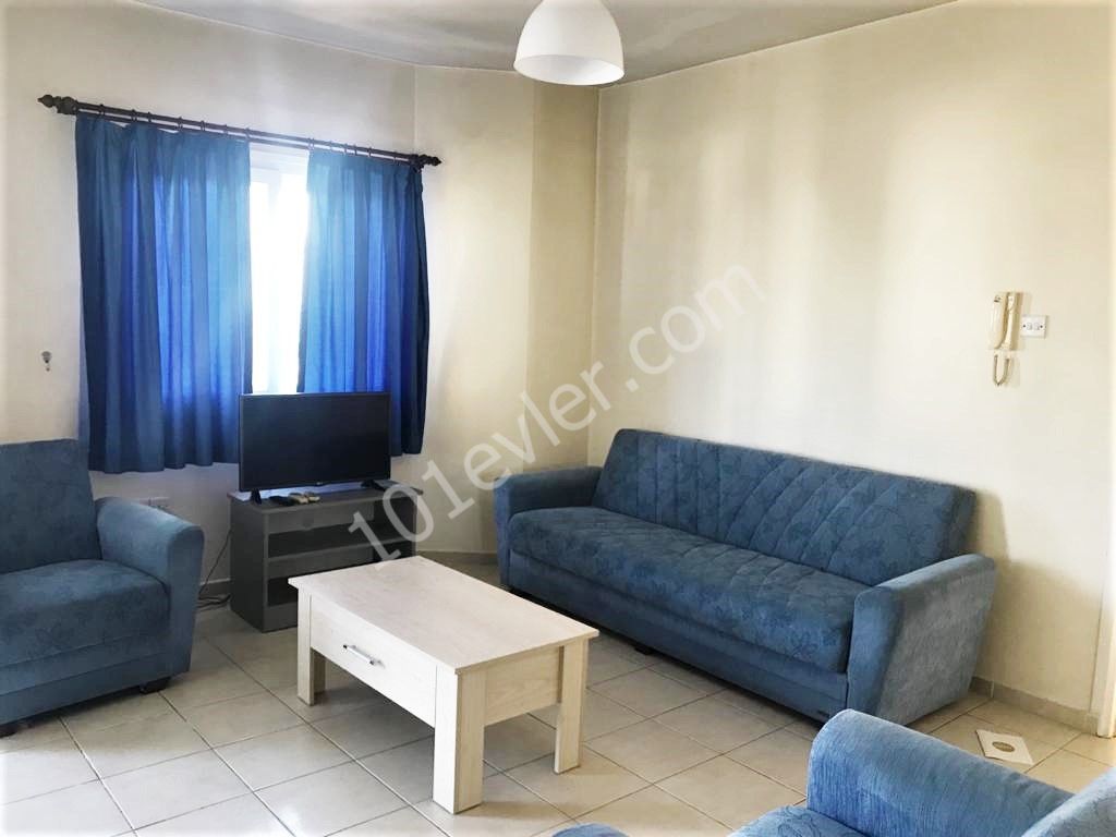 Girne Merkez'de Jasmine Court karşısında 2+1 Daire Kiralık