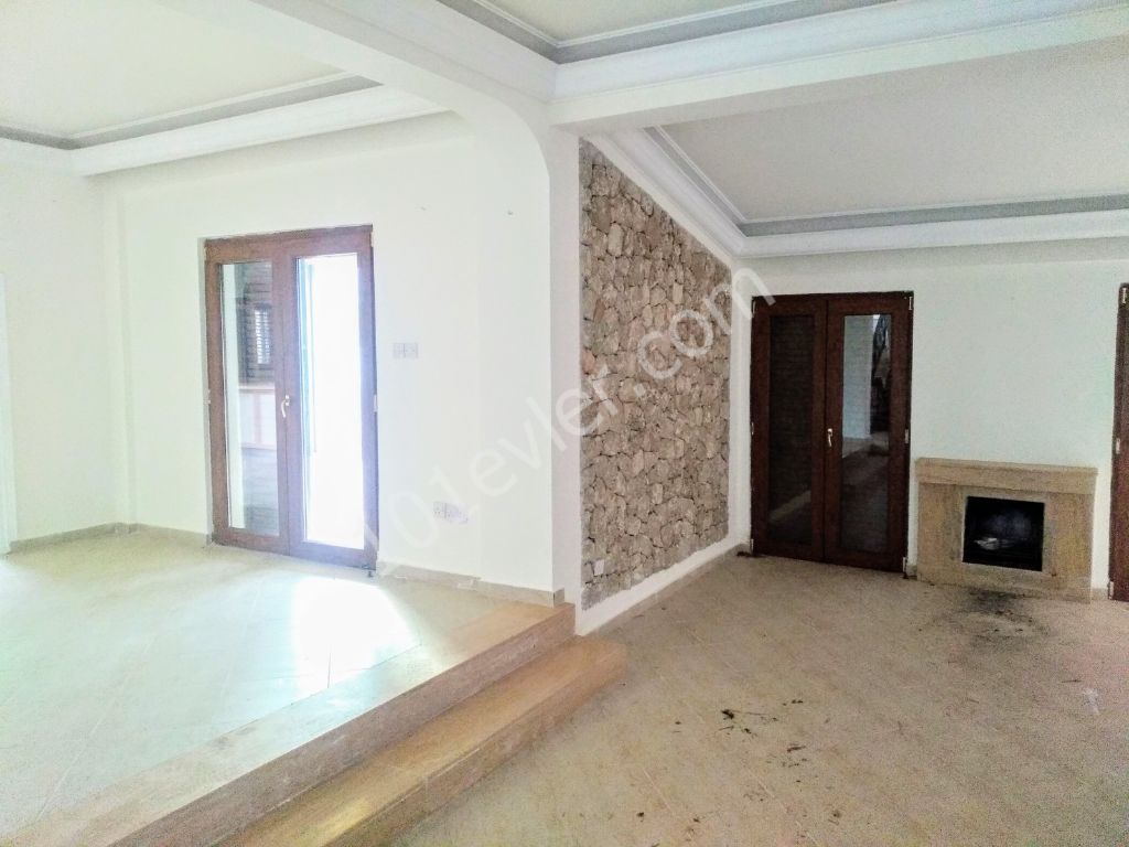 3 bedroom  Villa for sale in  Karaoğlanoğlu / Kyrenia