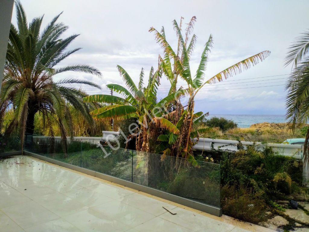 3 bedroom  Villa for sale in  Karaoğlanoğlu / Kyrenia