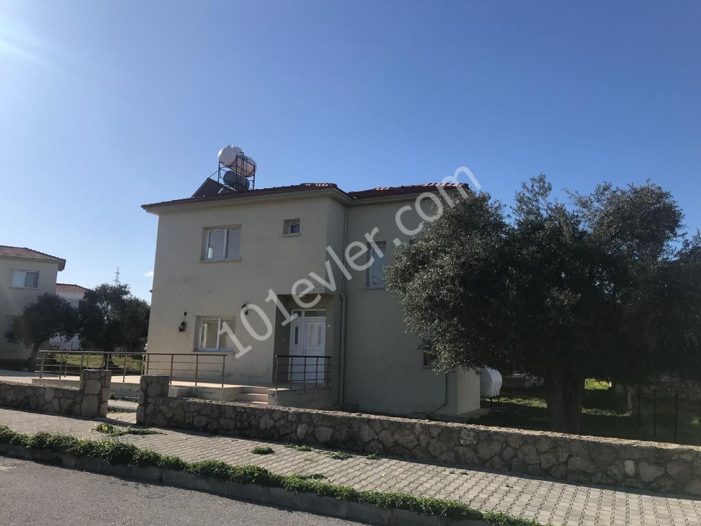 2+1 villa zu verkaufen in chatalköy ** 