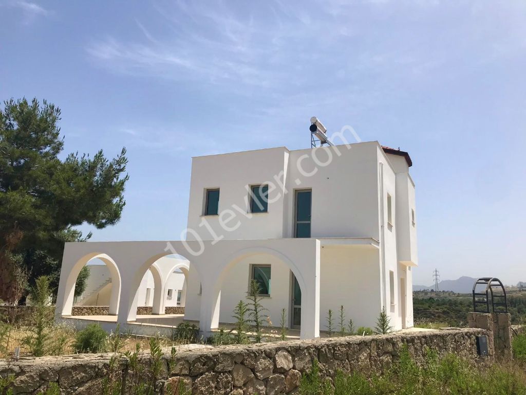 Garden villa for sale in Kyrenia Çatalköy with 3 + 1 swimming pool and super mountain sea view