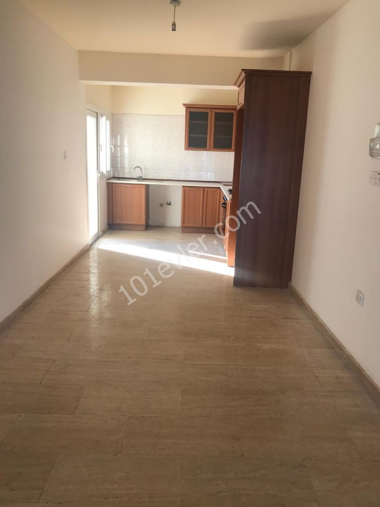 2+1 flat for sale in center of Kyrenia