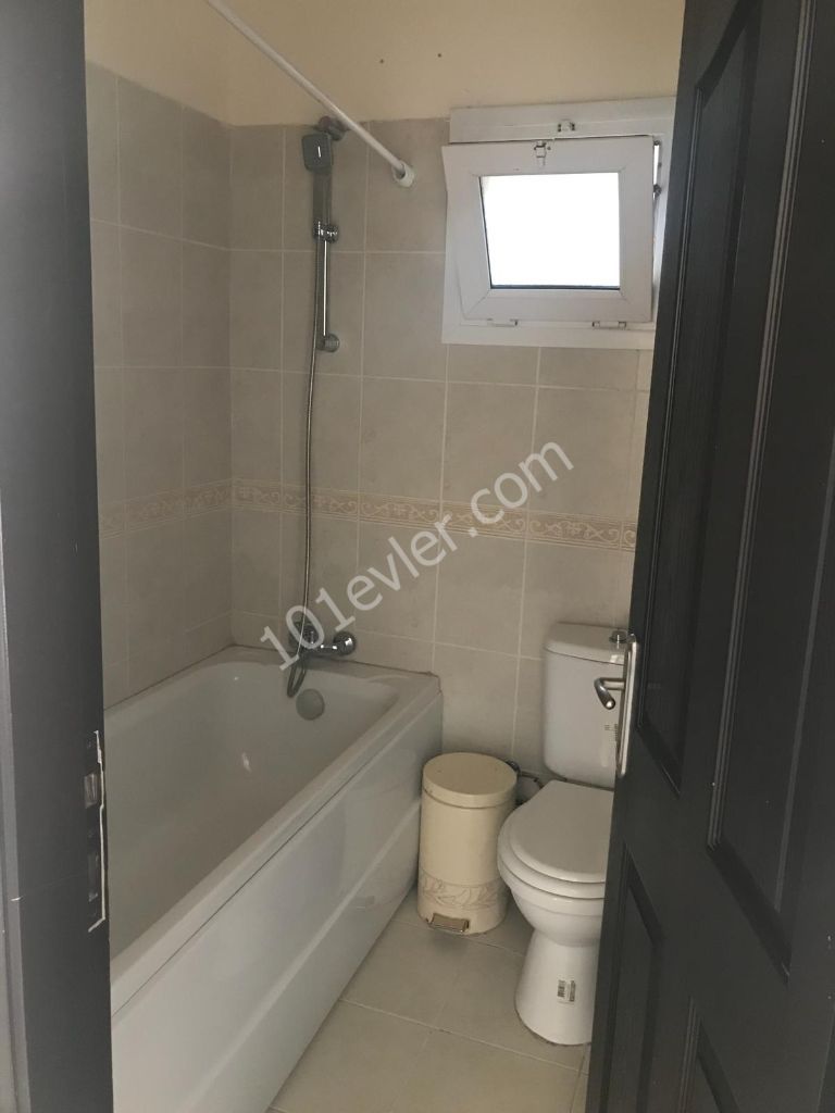 2+1 flat for sale in center of Kyrenia