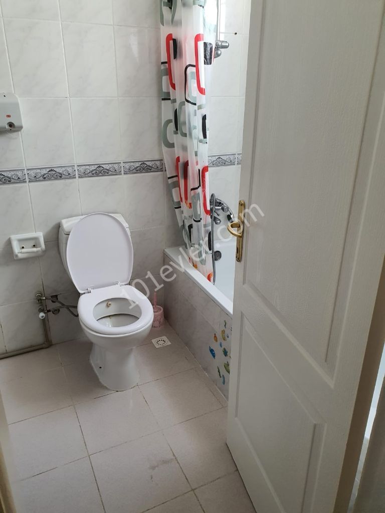 2+1 flat for rent in Zeytinlik, Kyrenia