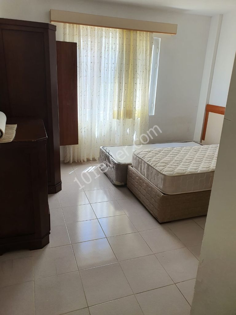 Girne Zeytinlik bölgesinde kiralık 2+1 daire