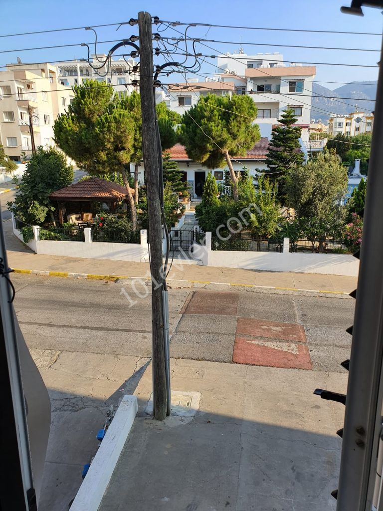 Girne , Kaşgar Court Bölgesin'de 3+1 satılık apartment  