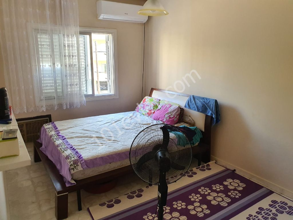 Girne , Kaşgar Court Bölgesin'de 3+1 satılık apartment  