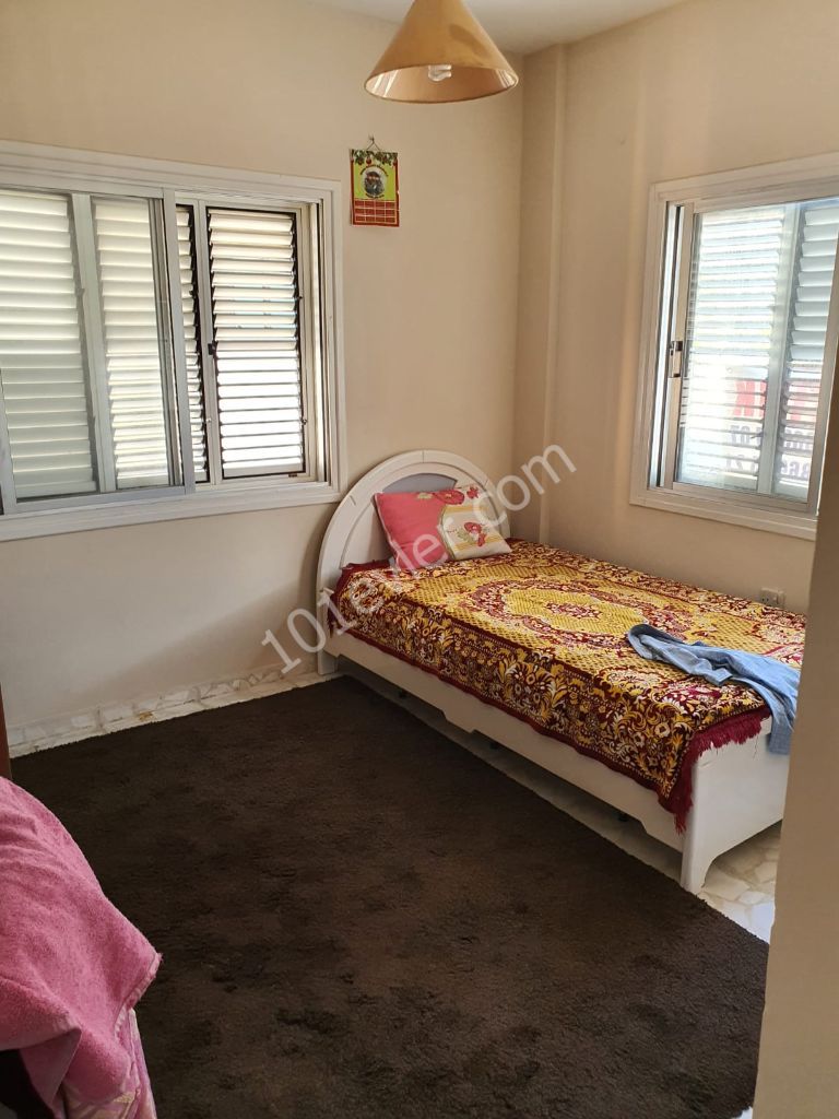 Girne , Kaşgar Court Bölgesin'de 3+1 satılık apartment  