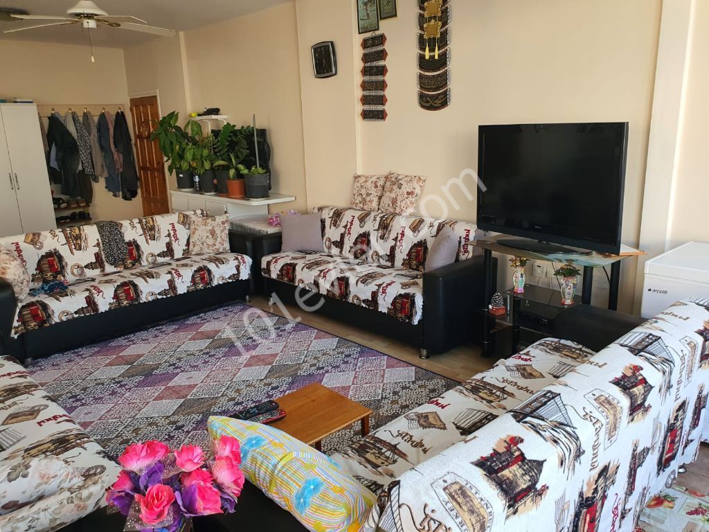 Girne , Kaşgar Court Bölgesin'de 3+1 satılık apartment  