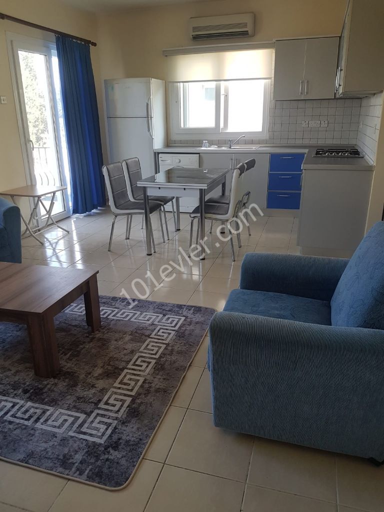 2+1 flat for rent in center of Kyrenia