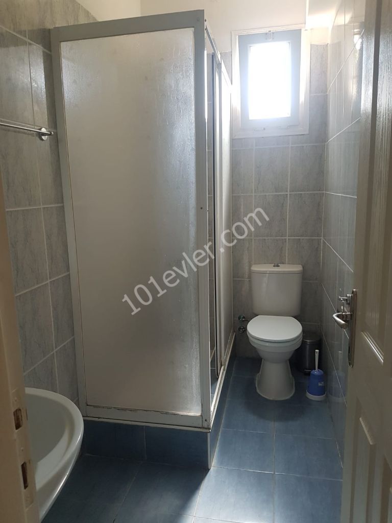 2+1 flat for rent in center of Kyrenia