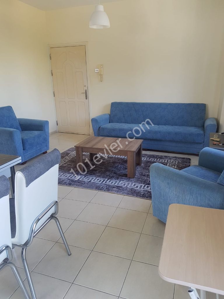 2+1 flat for rent in center of Kyrenia