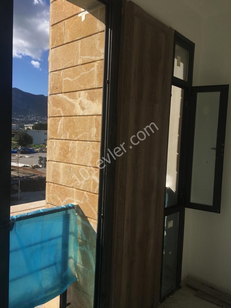 Sehr erschwingliche Villa zum Verkauf in Kyrenia Chatalköy ** 