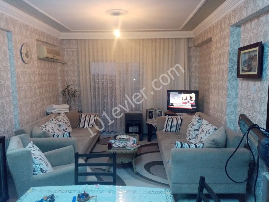 2+1 flat for sale in Kyrenia center