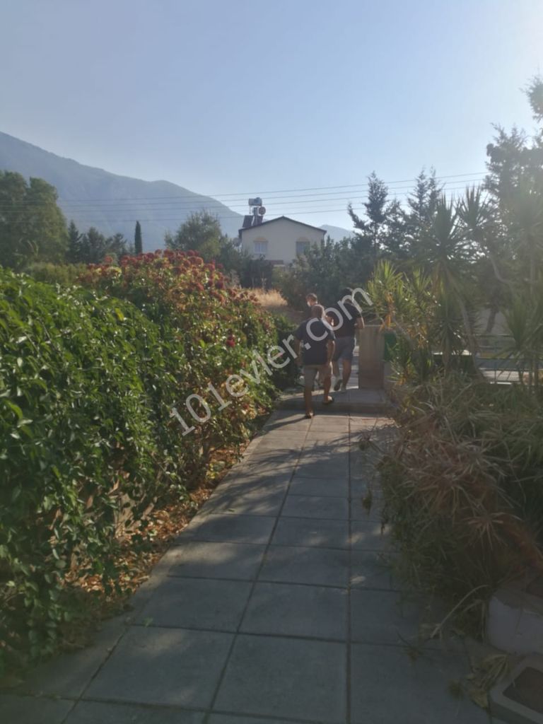 Villa To Rent in Bellapais, Kyrenia