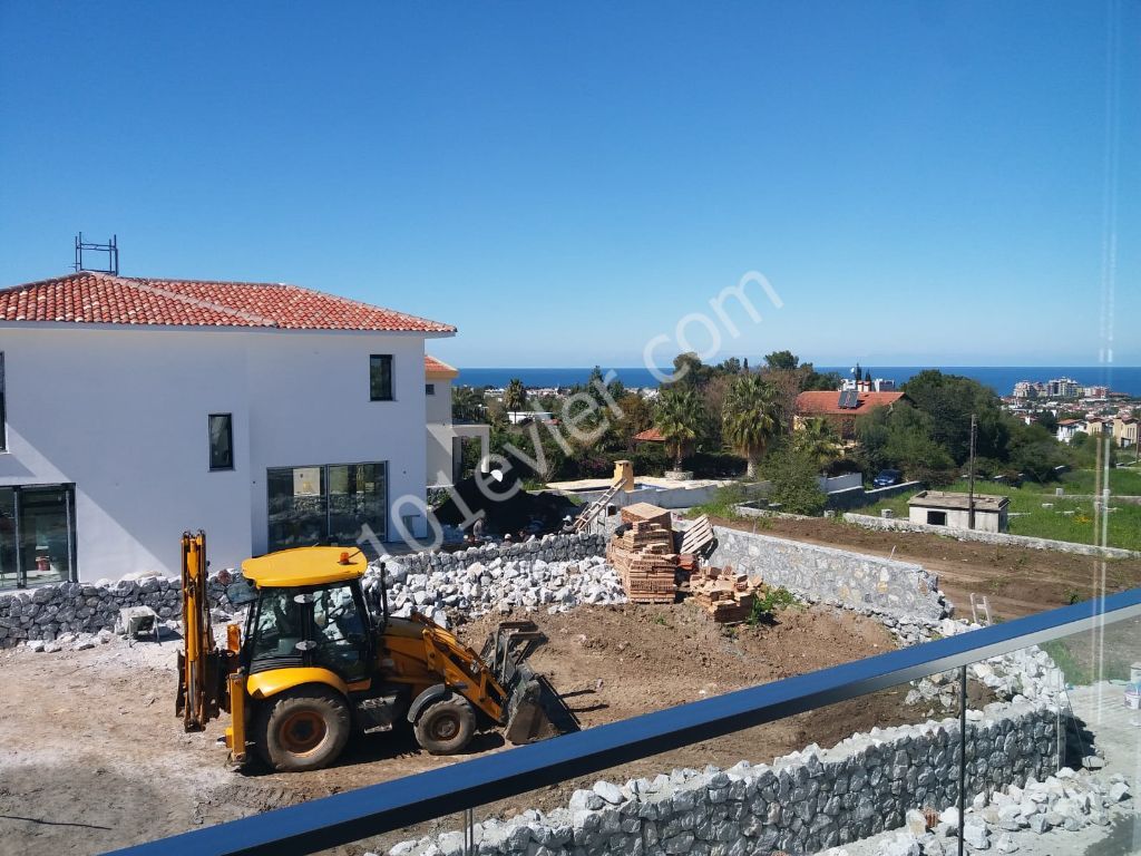 3 + 1 Llogara villa zum Verkauf mit Berg-und Meerblick in Kyrenia Alsancak ** 