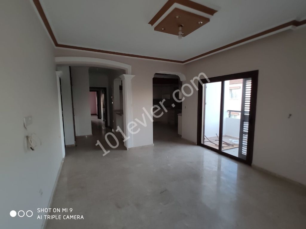 A spacious 2+1 apartment for sale in Nicosia, located in Kyzylbash. URGENT!!! ** 