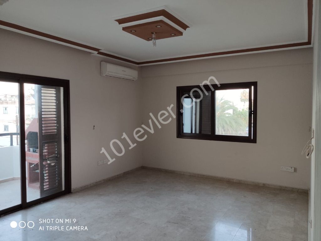 A spacious 2+1 apartment for sale in Nicosia, located in Kyzylbash. URGENT!!! ** 