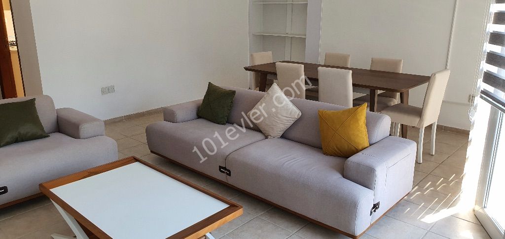 Kyrenia Central 4+1 Apartment Rental