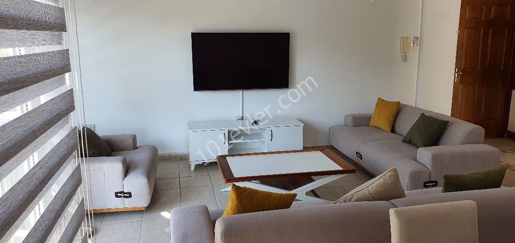 Kyrenia Central 4+1 Apartment Rental