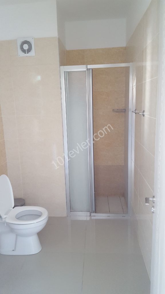 1+1 Kiralık Daire Girne Merkez, Aslanlı Villa Bölgesi, Başlayan Fiyatlar 2,100TL - 2,500TL