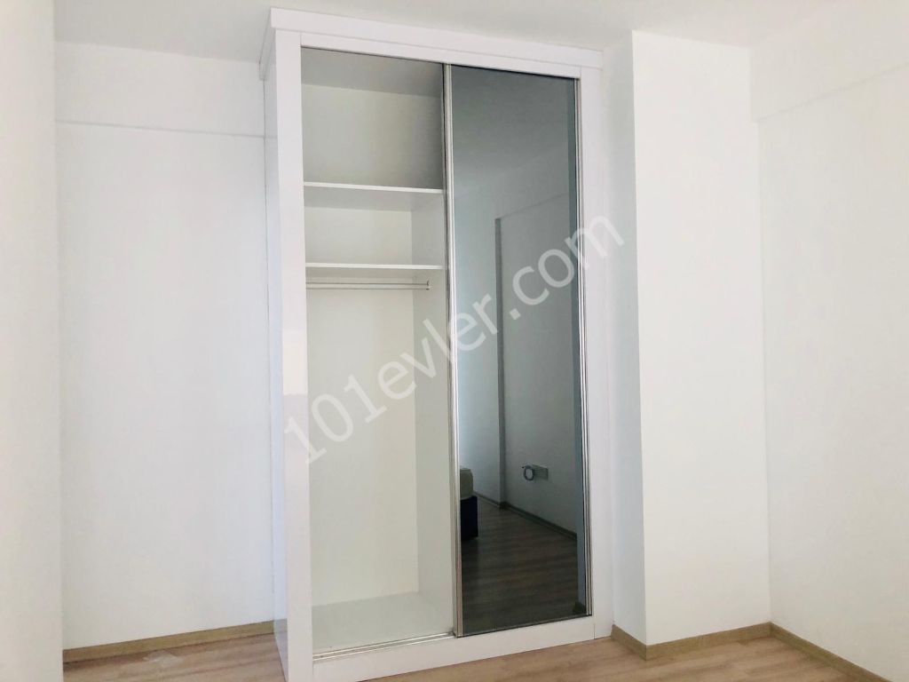 Flat To Rent in Yukarı Girne, Kyrenia