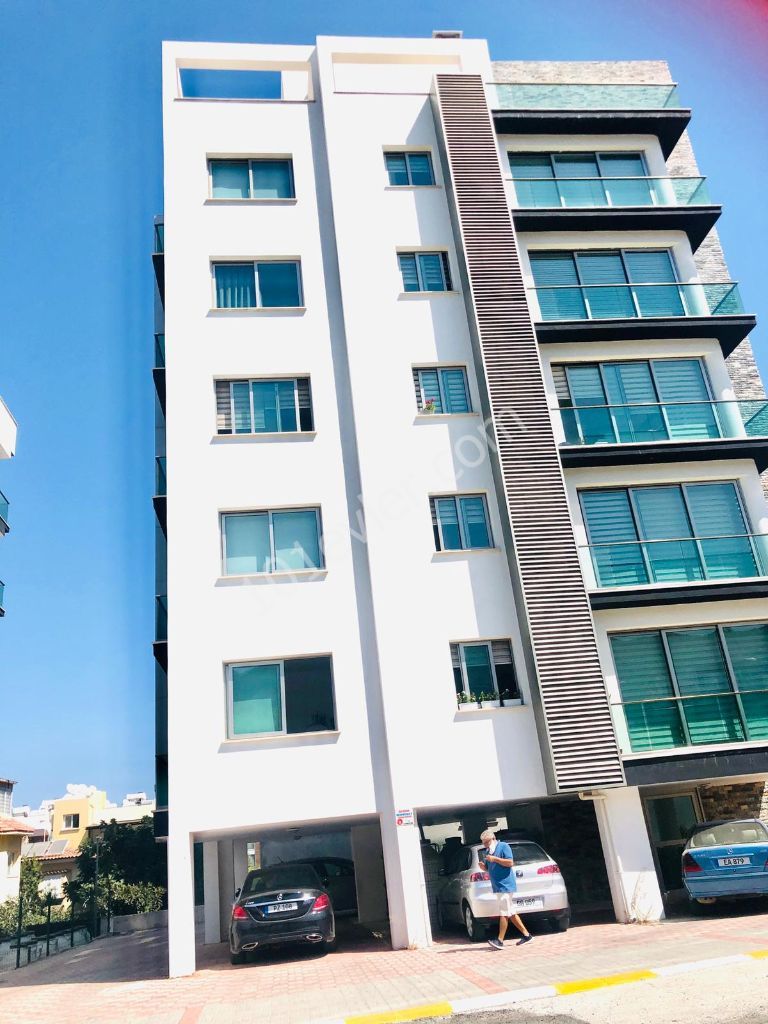 Flat To Rent in Yukarı Girne, Kyrenia