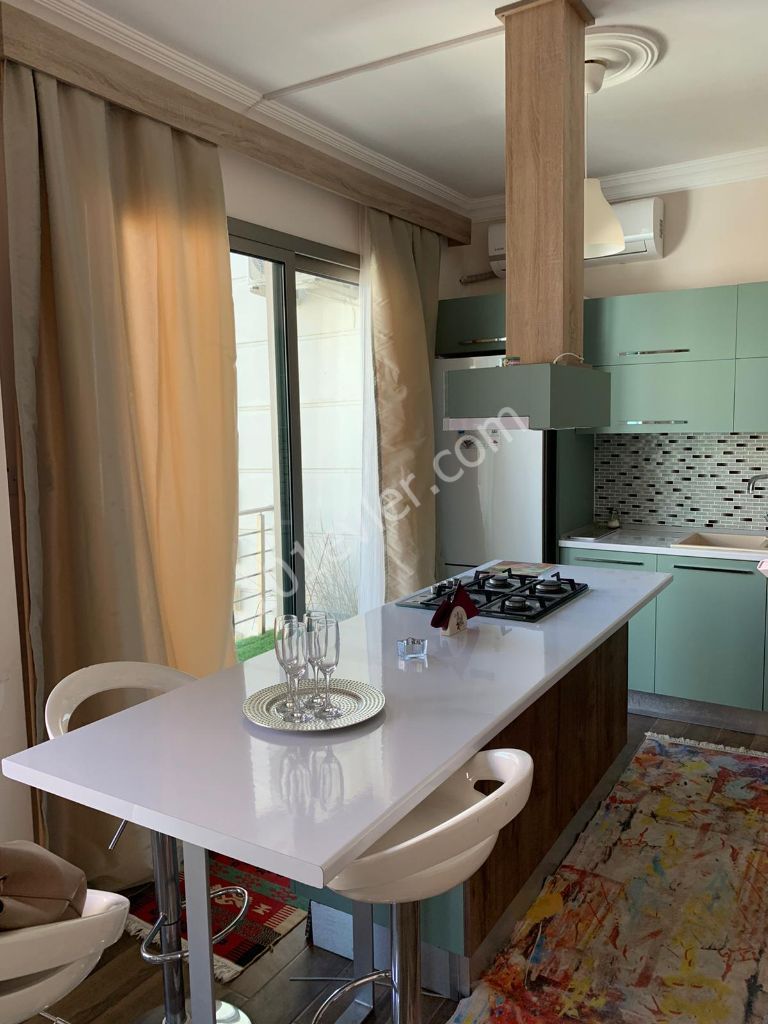 3 + 1 zu vermieten Lu Llogara penthouse im Zentrum von Kyrenia.Meer-und Stadtblick ** 