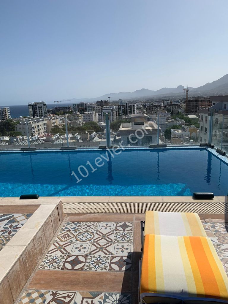 3 + 1 zu vermieten Lu Llogara penthouse im Zentrum von Kyrenia.Meer-und Stadtblick ** 