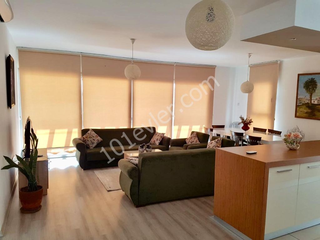 Kiralık 3+1 Modern Daire, Girne Merkez £450 + 200TL Aidat