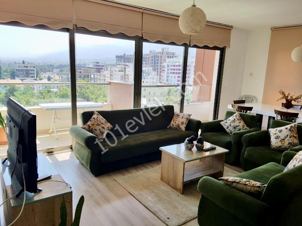 Kiralık 3+1 Modern Daire, Girne Merkez £450 + 200TL Aidat