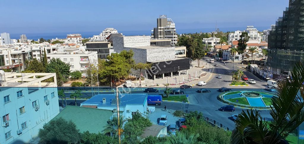 2+1 luxury new   apartment for rent in center of Kyrenia.